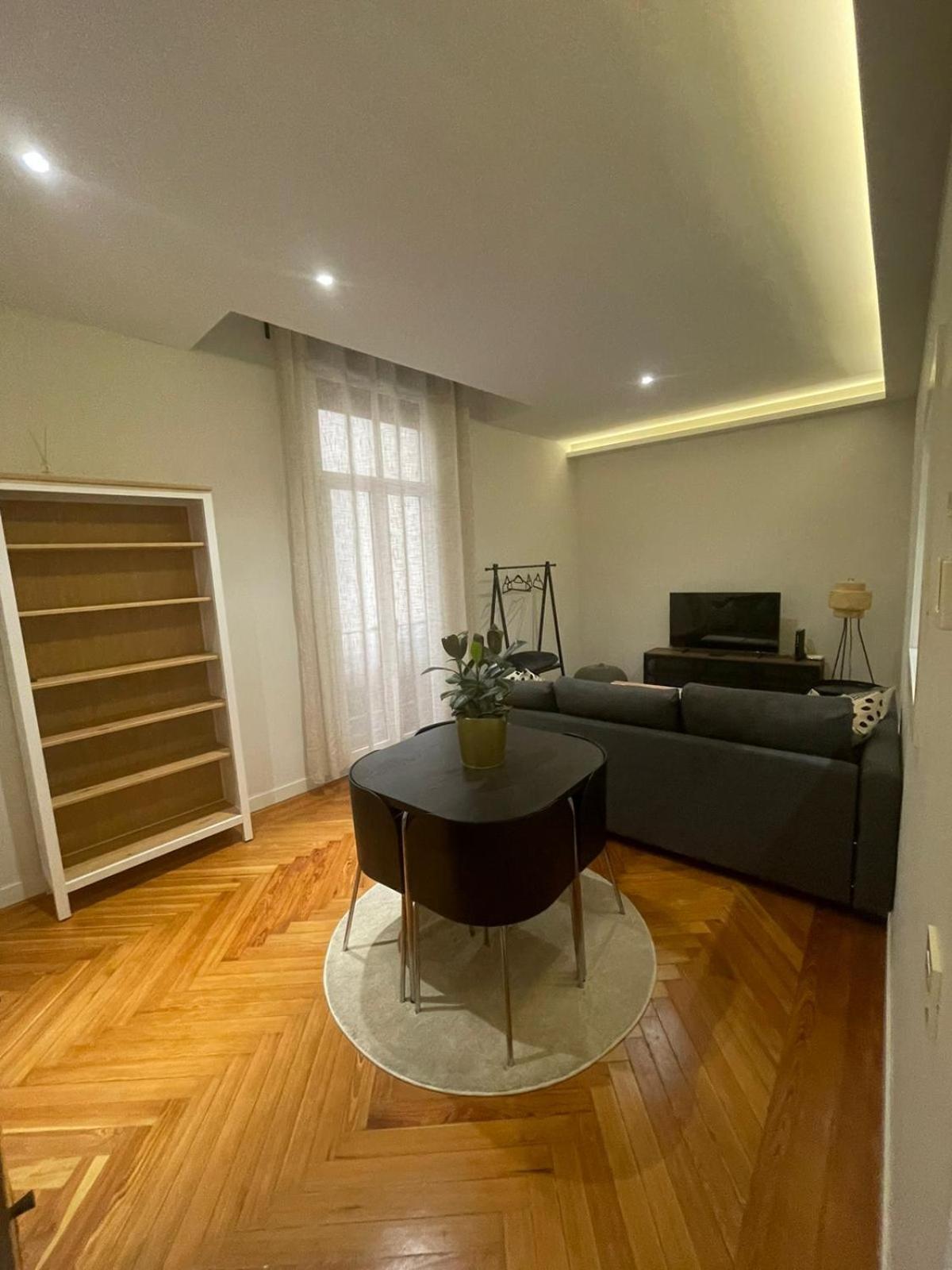 Apartment In Monumental Square Madrid Center 외부 사진